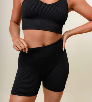 High-Rise Aura Short 5"