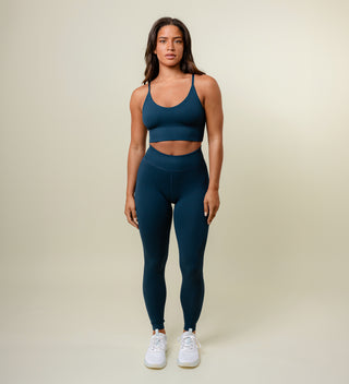 High-Rise Aura Tight 26"