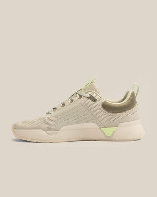 women's move trainer